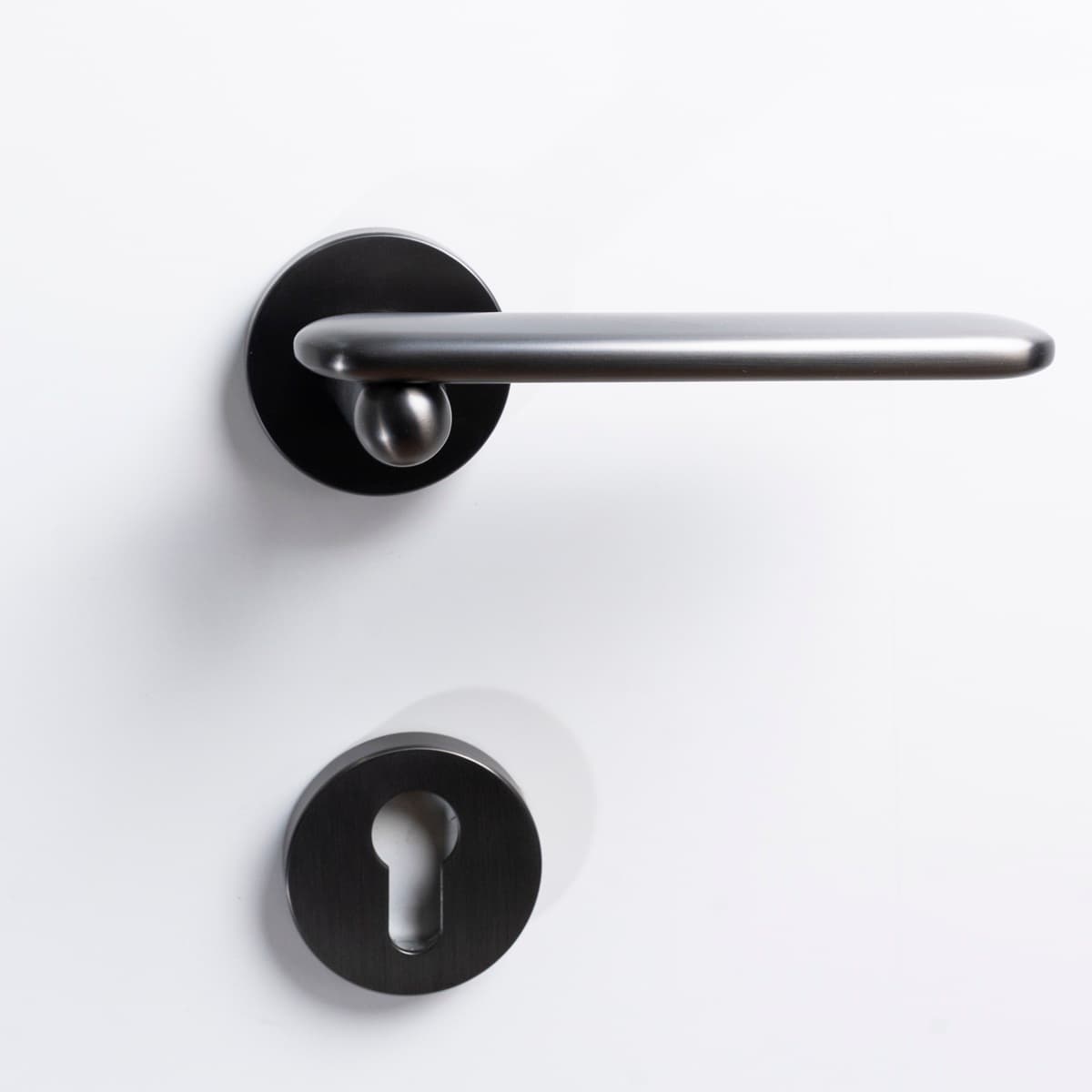 Poignée de porte MAT GRAPHITE  RZ-1019Y-08 S.ROS GT  iRIS STAP